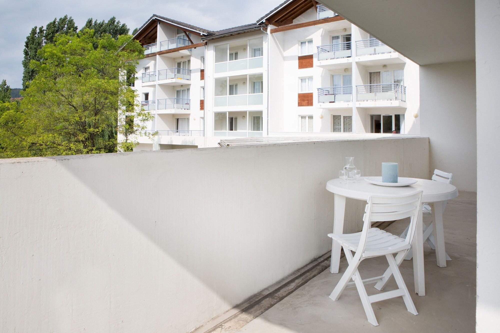 Comfort Aparthotel Divonne La Versoix Εξωτερικό φωτογραφία